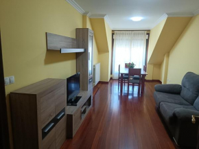 Ático con 3 habitaciones en Poio